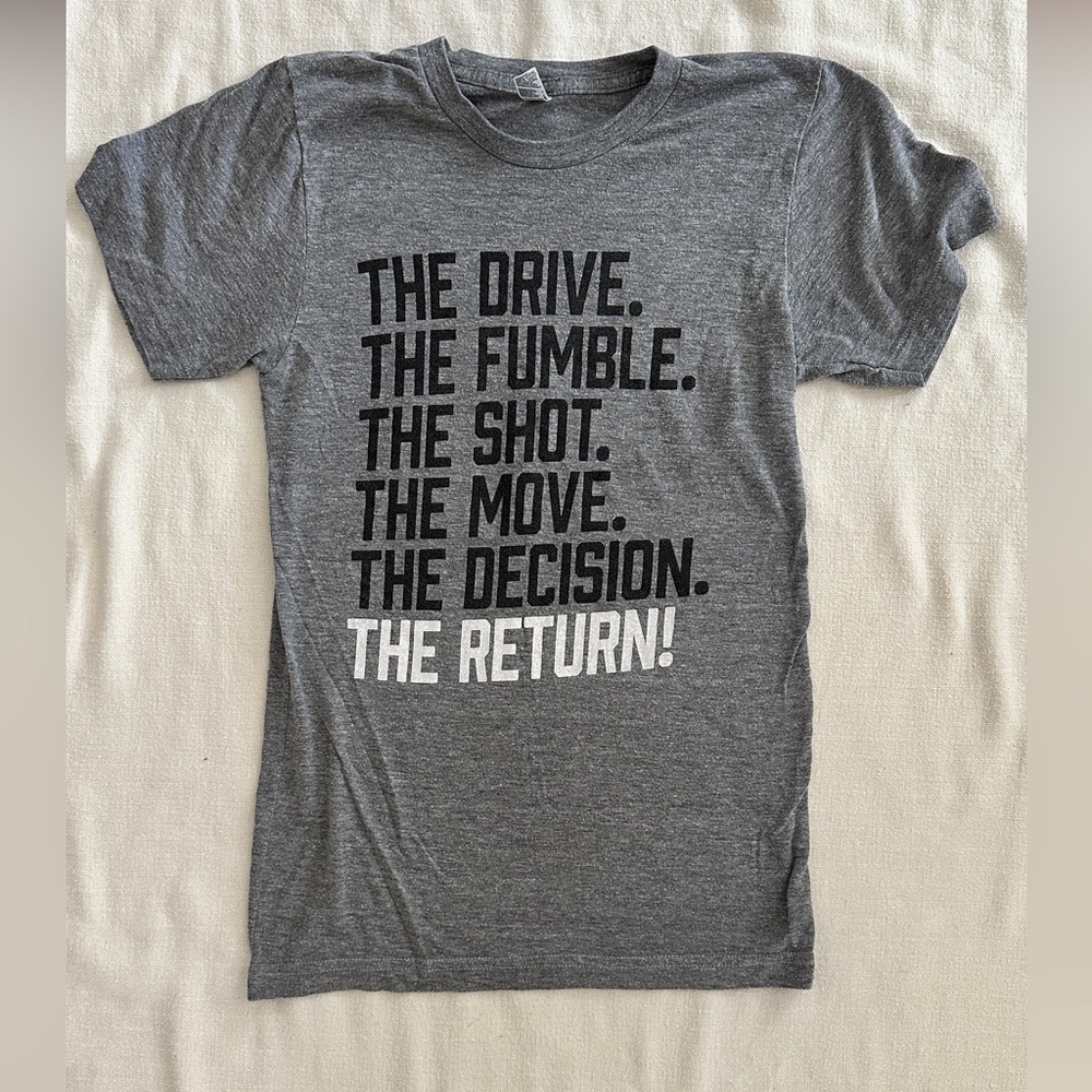 CLE Clothing Company Cleveland Sports The Return LeBron James T-shirt, Size XS